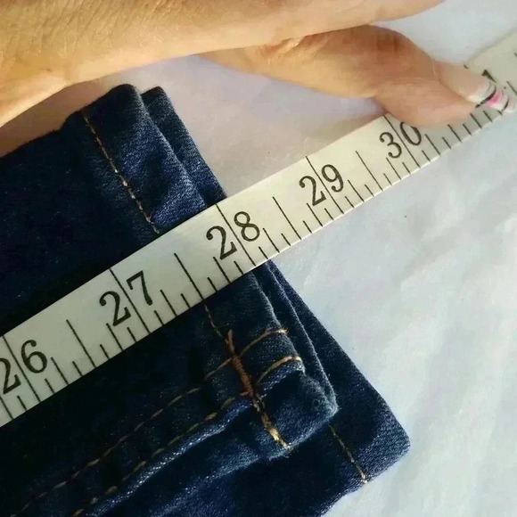 M & S The Sienna Straight jean 18 Short - Picture 8 of 11